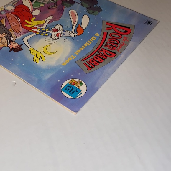 A Golden Book Who Framed Roger Rabbit 1988 “A Different Toon” Vintage Book - Picture 10 of 12